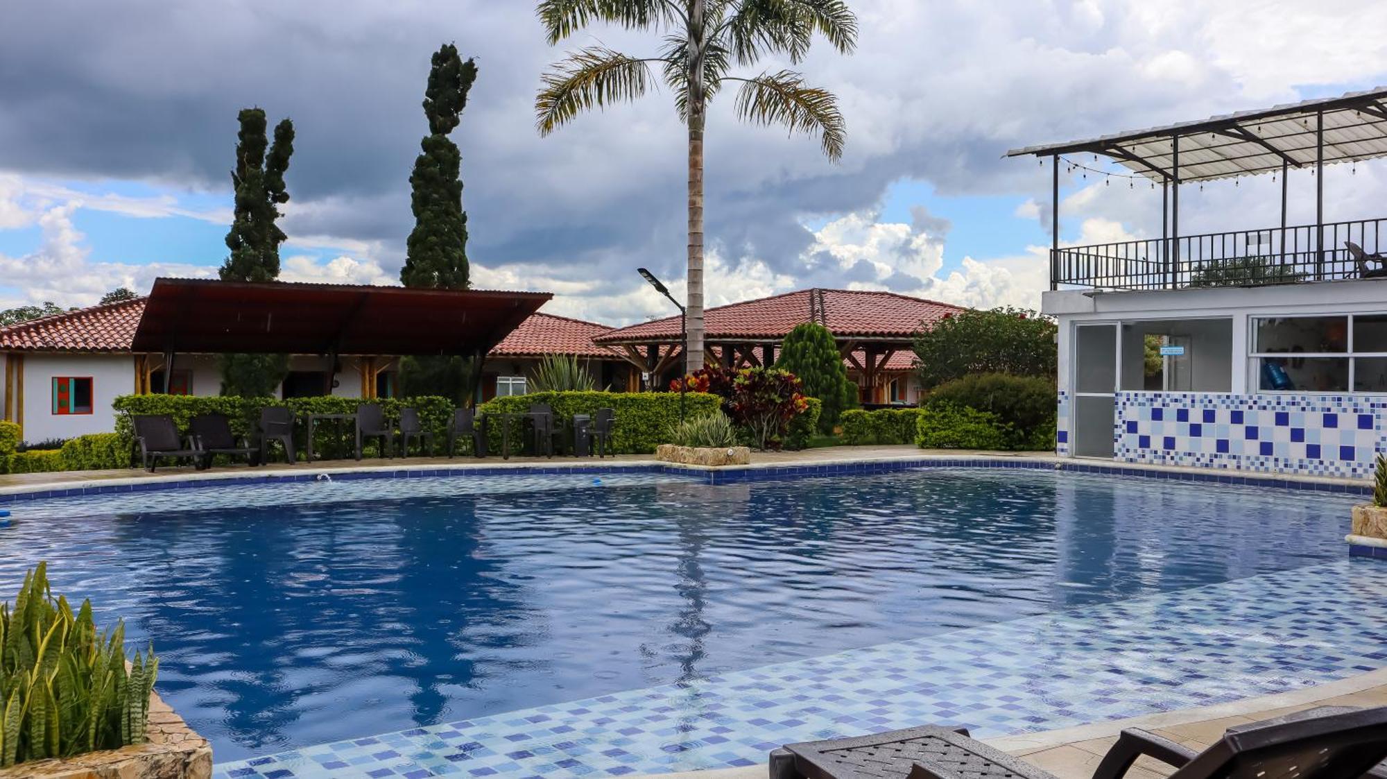 Hotel Parque De Los Arrieros Montenegro Luaran gambar