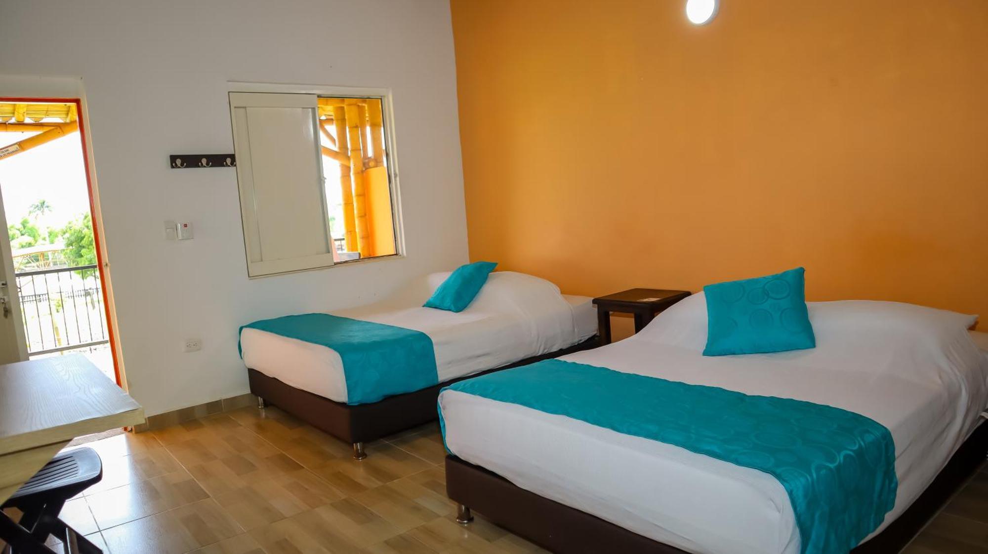 Hotel Parque De Los Arrieros Montenegro Luaran gambar