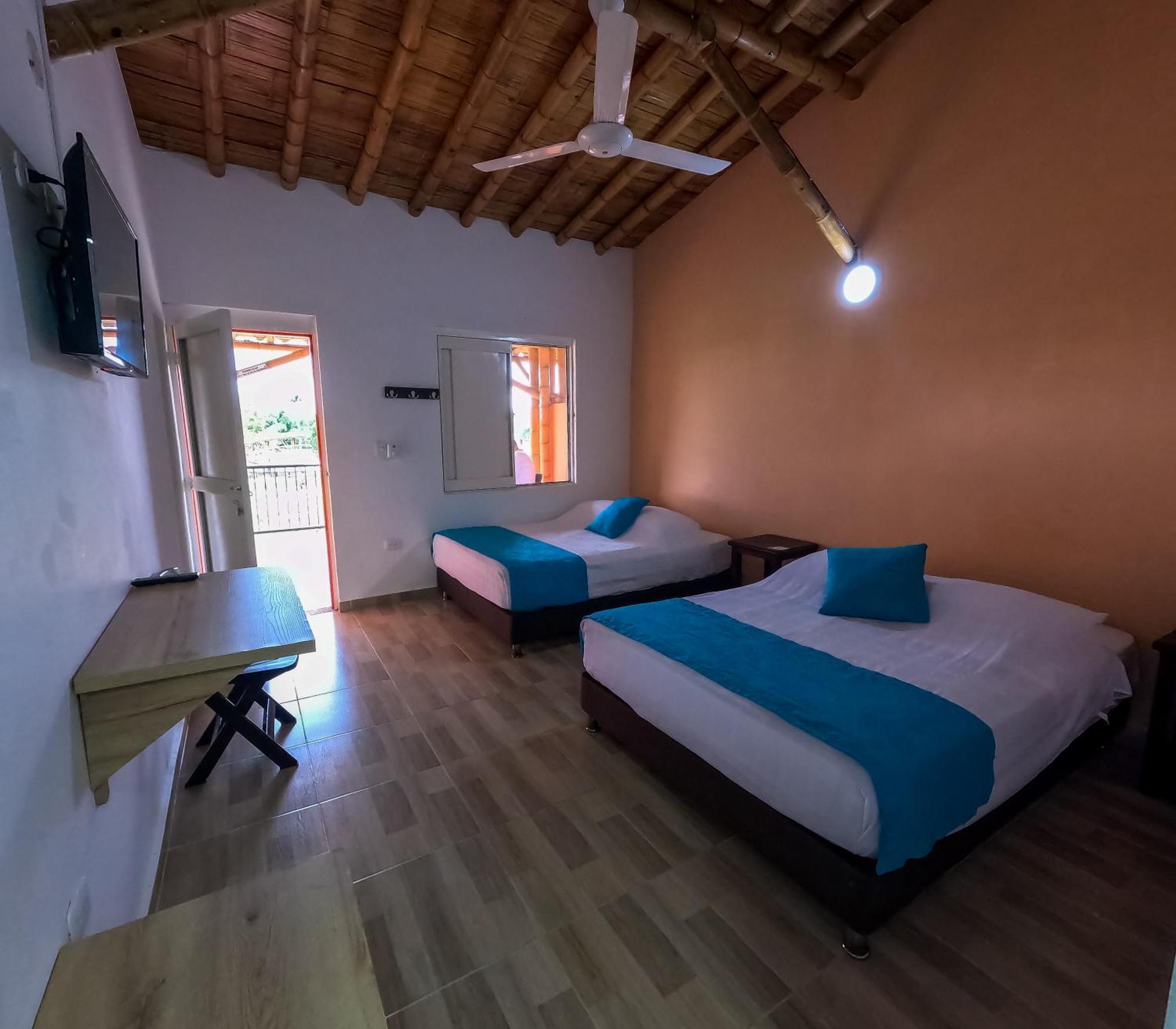 Hotel Parque De Los Arrieros Montenegro Luaran gambar