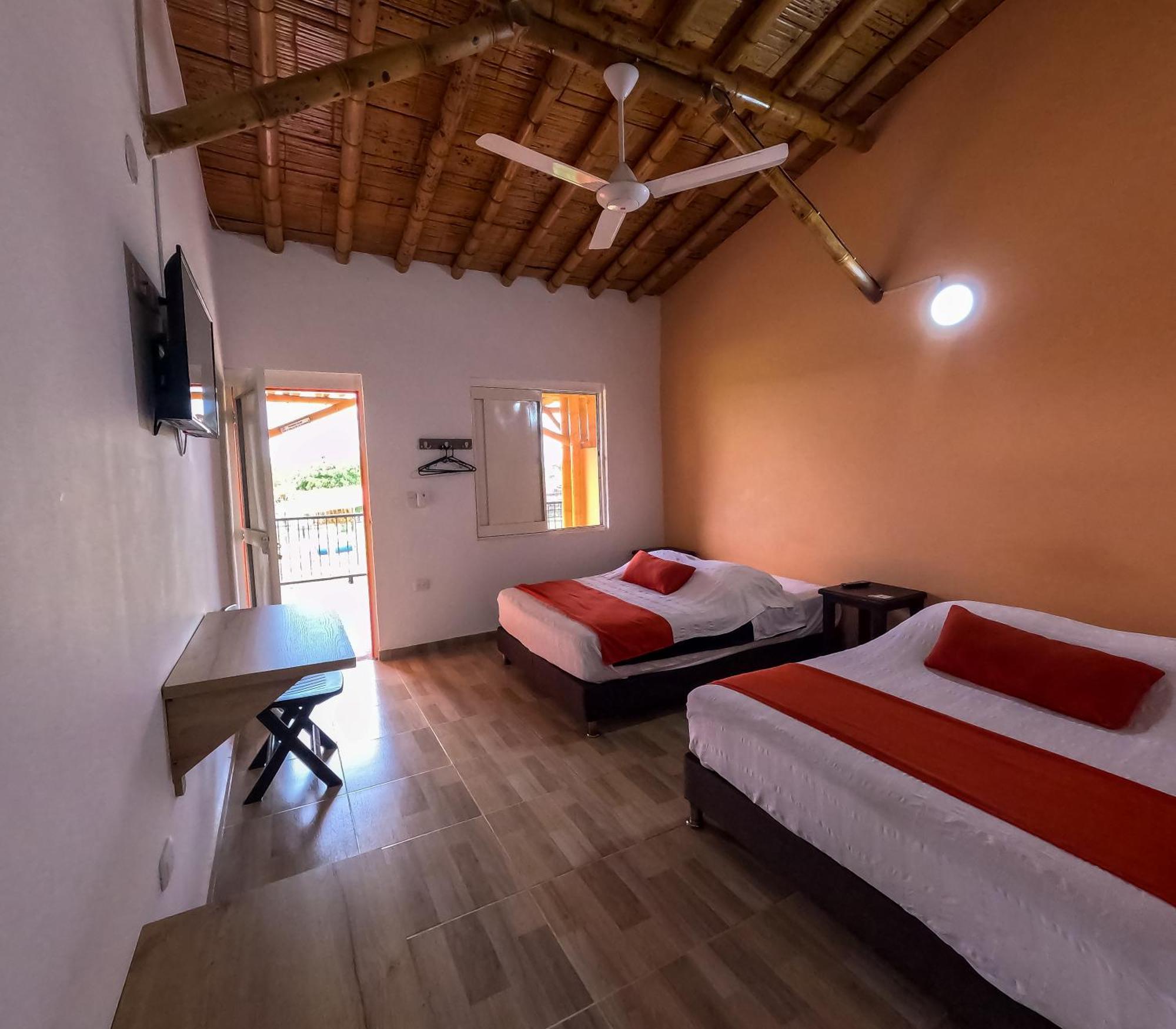 Hotel Parque De Los Arrieros Montenegro Luaran gambar